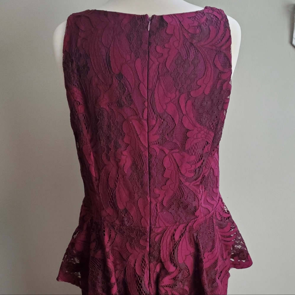 LAUREN RALPH LAUREN LACE PEPLUM GOWN - Picture 4 of 8